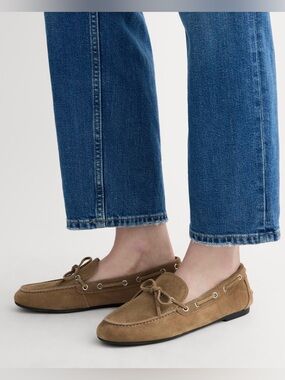 NIB Everlane The Boat Shoe in Farro Soft Leather Suede with Bow Ties, Size 8M